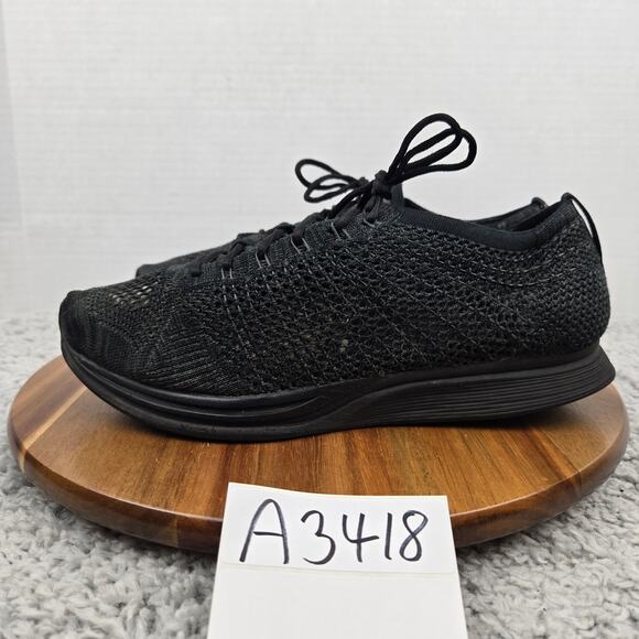 Nike Flyknit Racer Triple Black Casual Daily Sneaker Mens 10.5 526628-009 - Picture 1 of 13